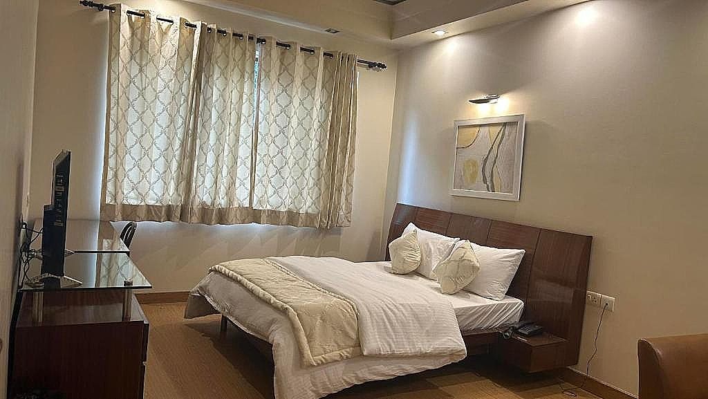 Enkay Suites - DLF CyberCity Studio Room