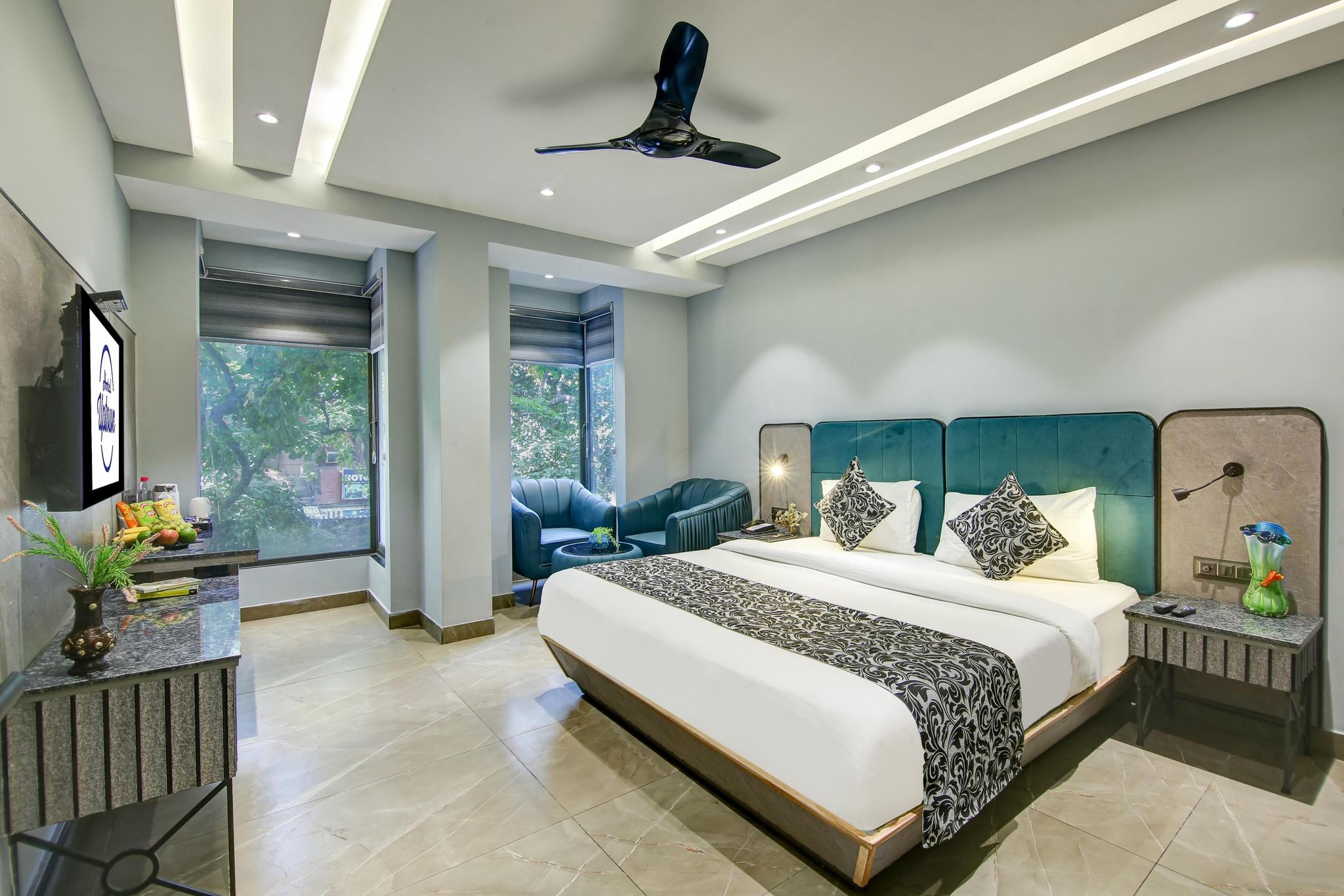 Uptown Suites With Window - City View