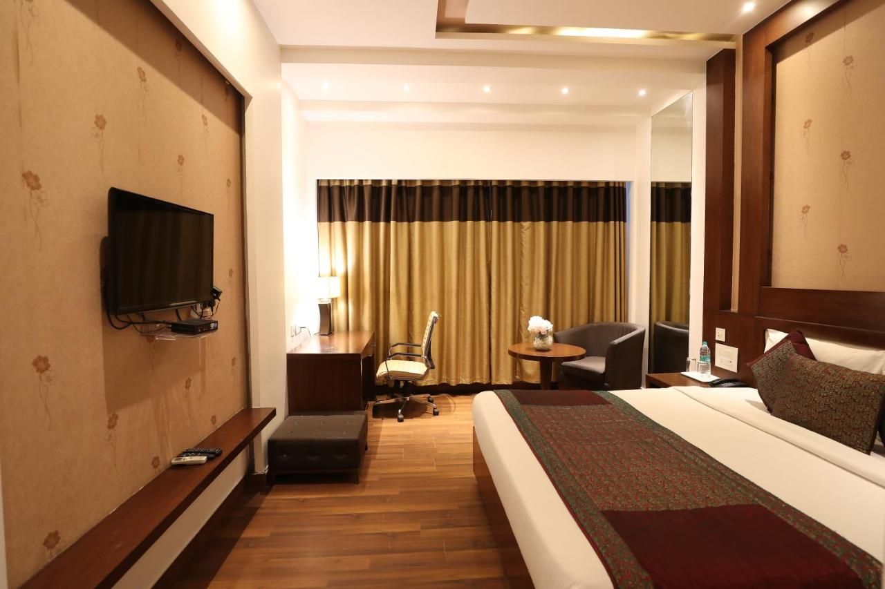 Deluxe Single Room