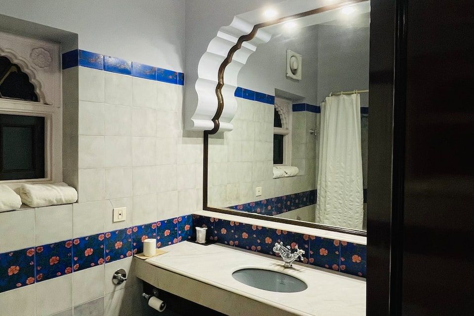 Heritage Resort Bikaner Deluxe Cottage 10