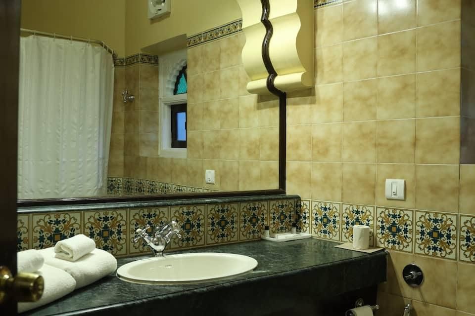 Heritage Resort Bikaner Deluxe Cottage 8