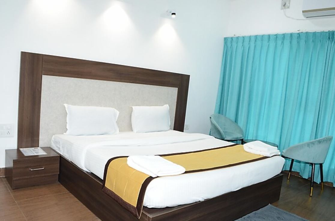 Deluxe Double Room A/C