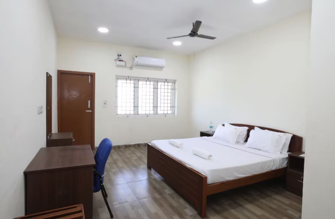 Hotel Aalayam Kanchipuram Deluxe Room 2