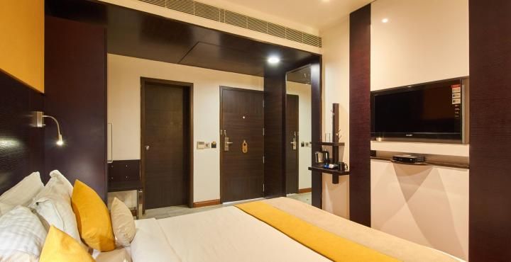 Astoria Hotel Madurai Deluxe Room  4