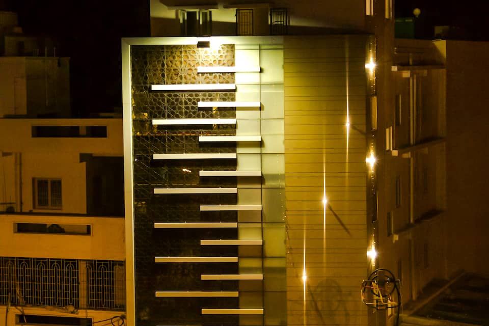 Building - Grande Inn