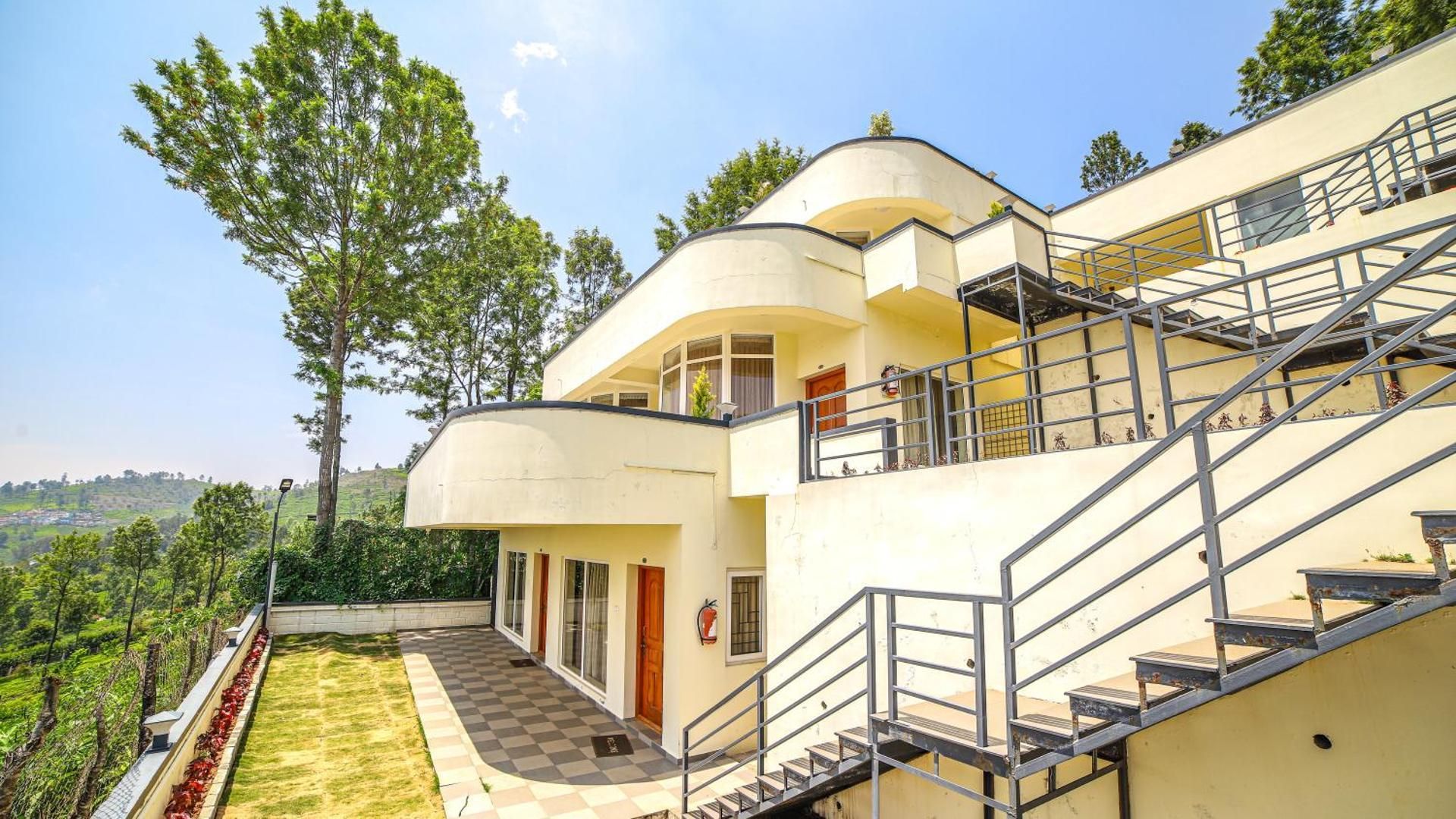 undefined Aira Residency 6