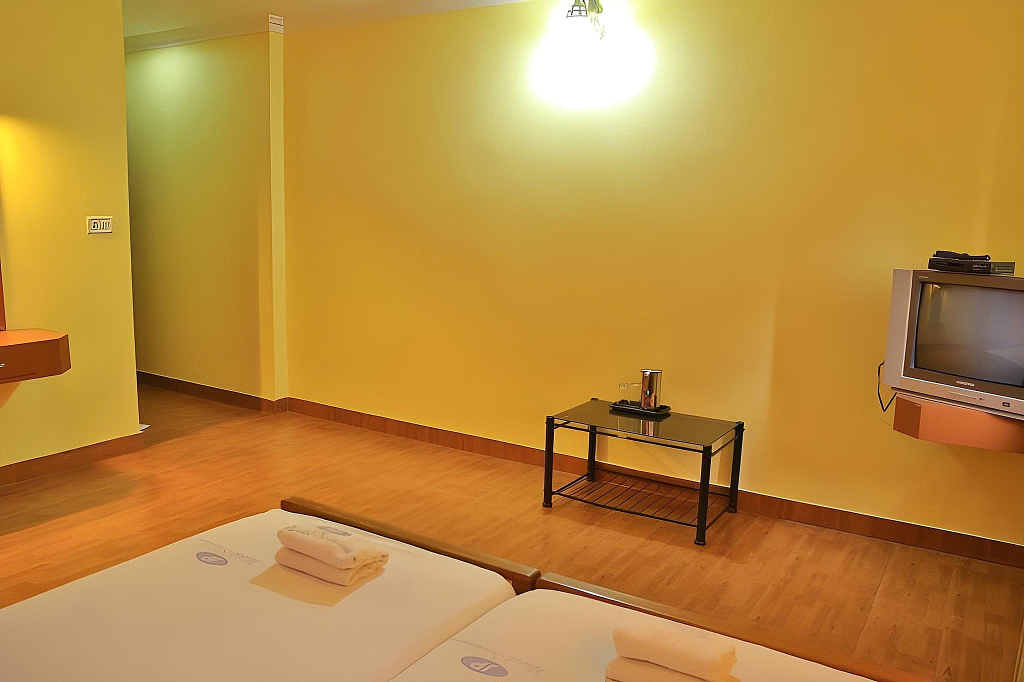 Hotel Srinivas Non AC Double 23