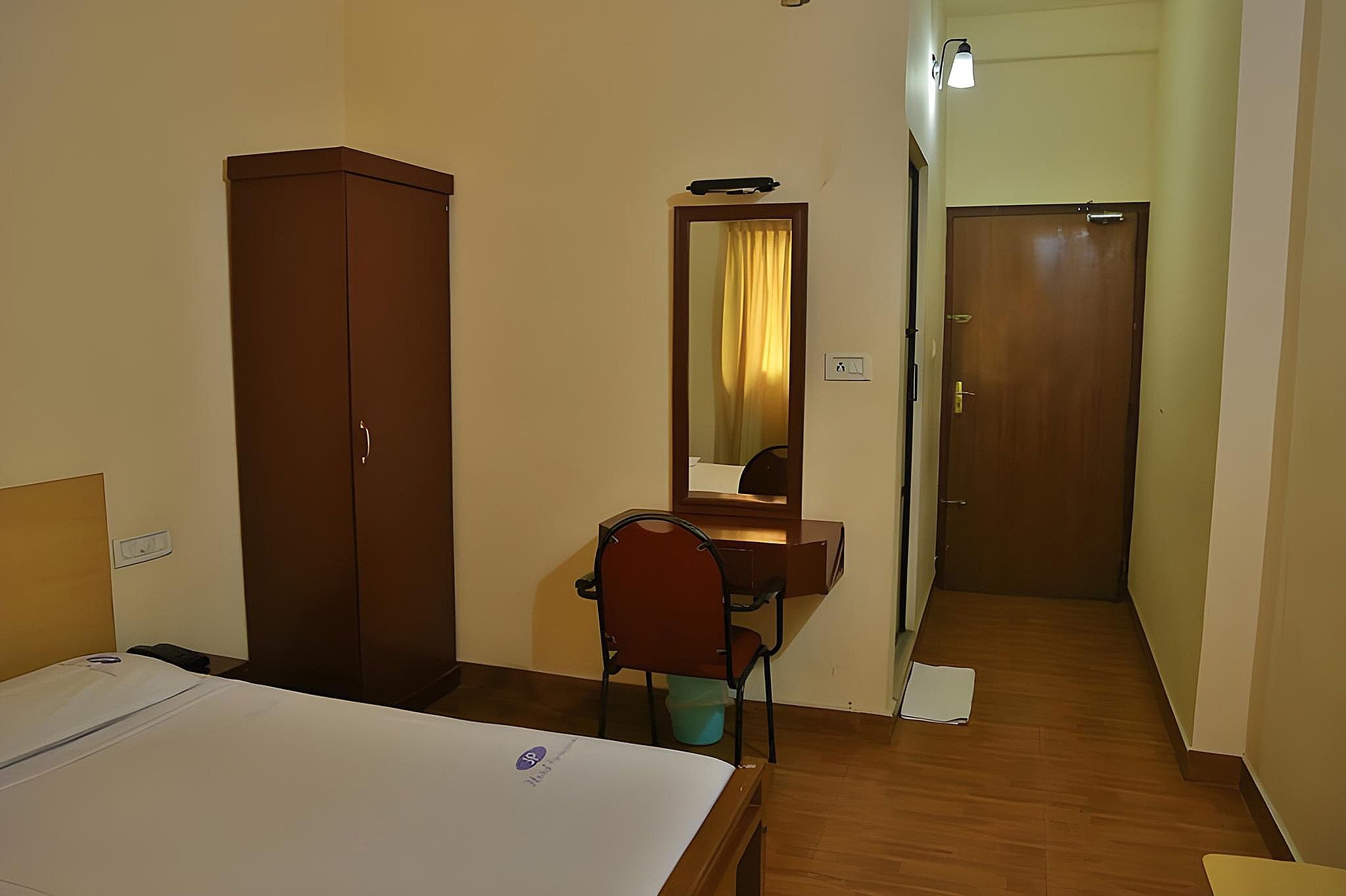 Hotel Srinivas Non AC Double 21