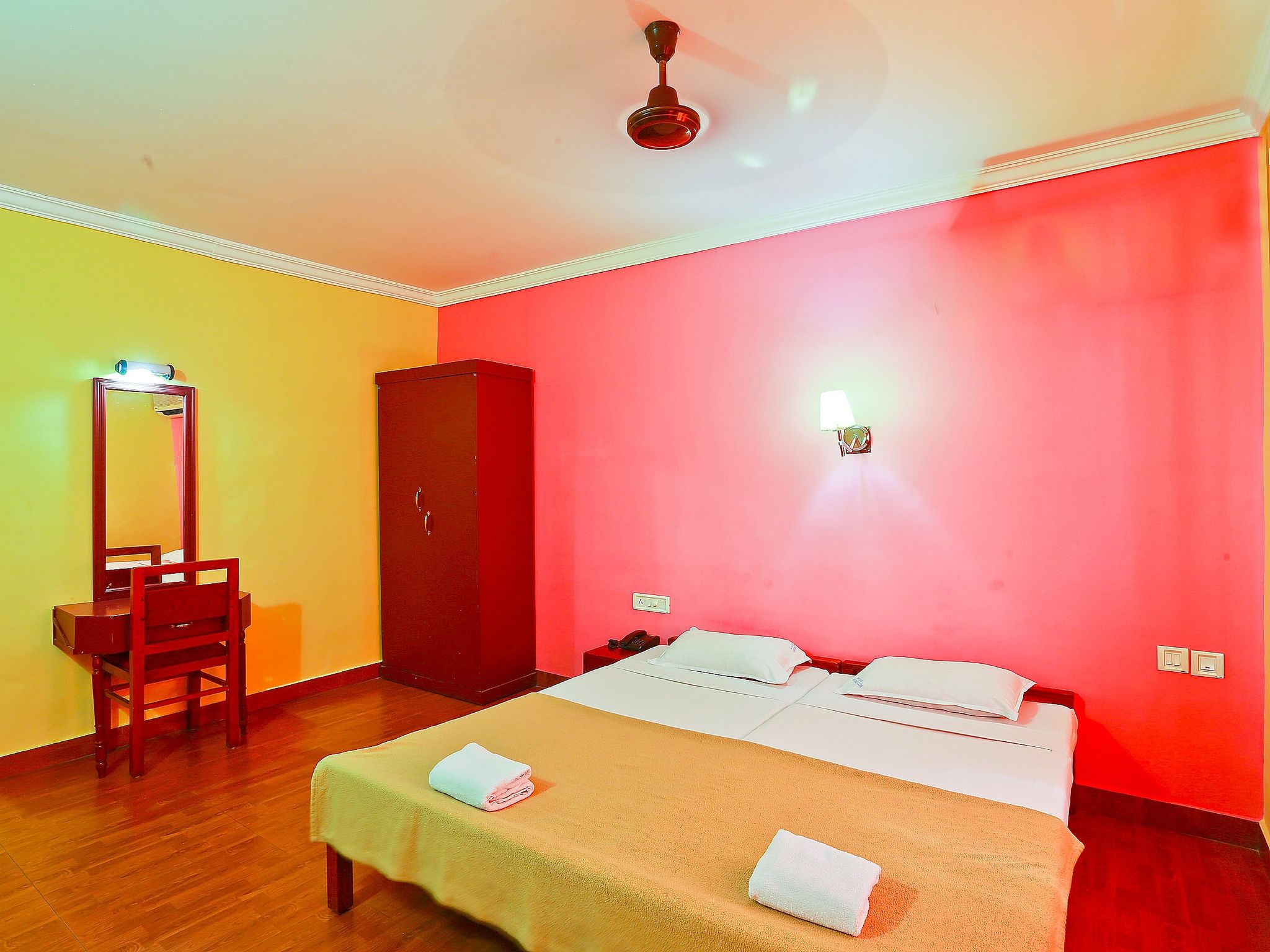Hotel Srinivas Non AC Double 6