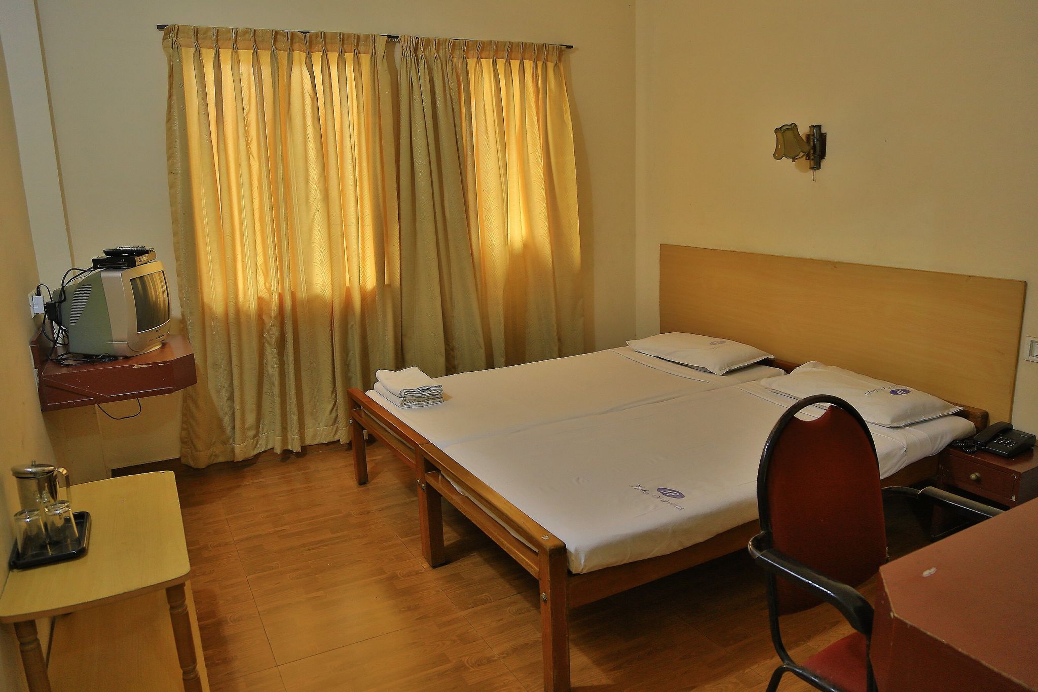 Hotel Srinivas Non AC Double 8