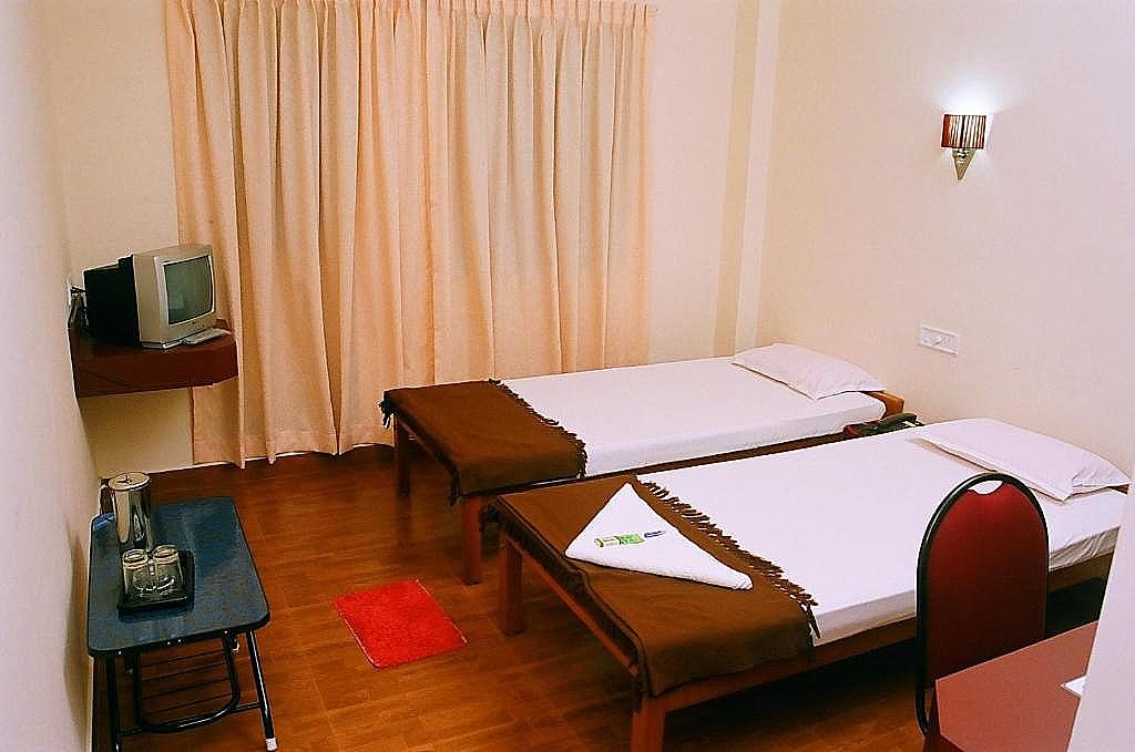 Hotel Srinivas Non AC Double 14