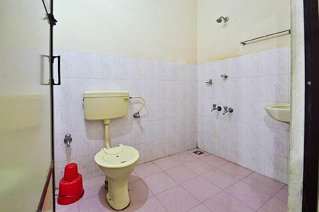 Hotel Srinivas Non AC Double 18