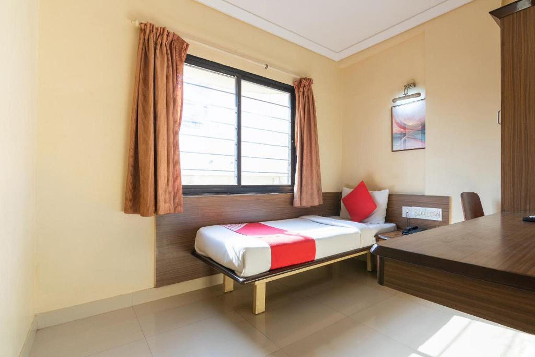 Shrusti Comfort Standard Room 4