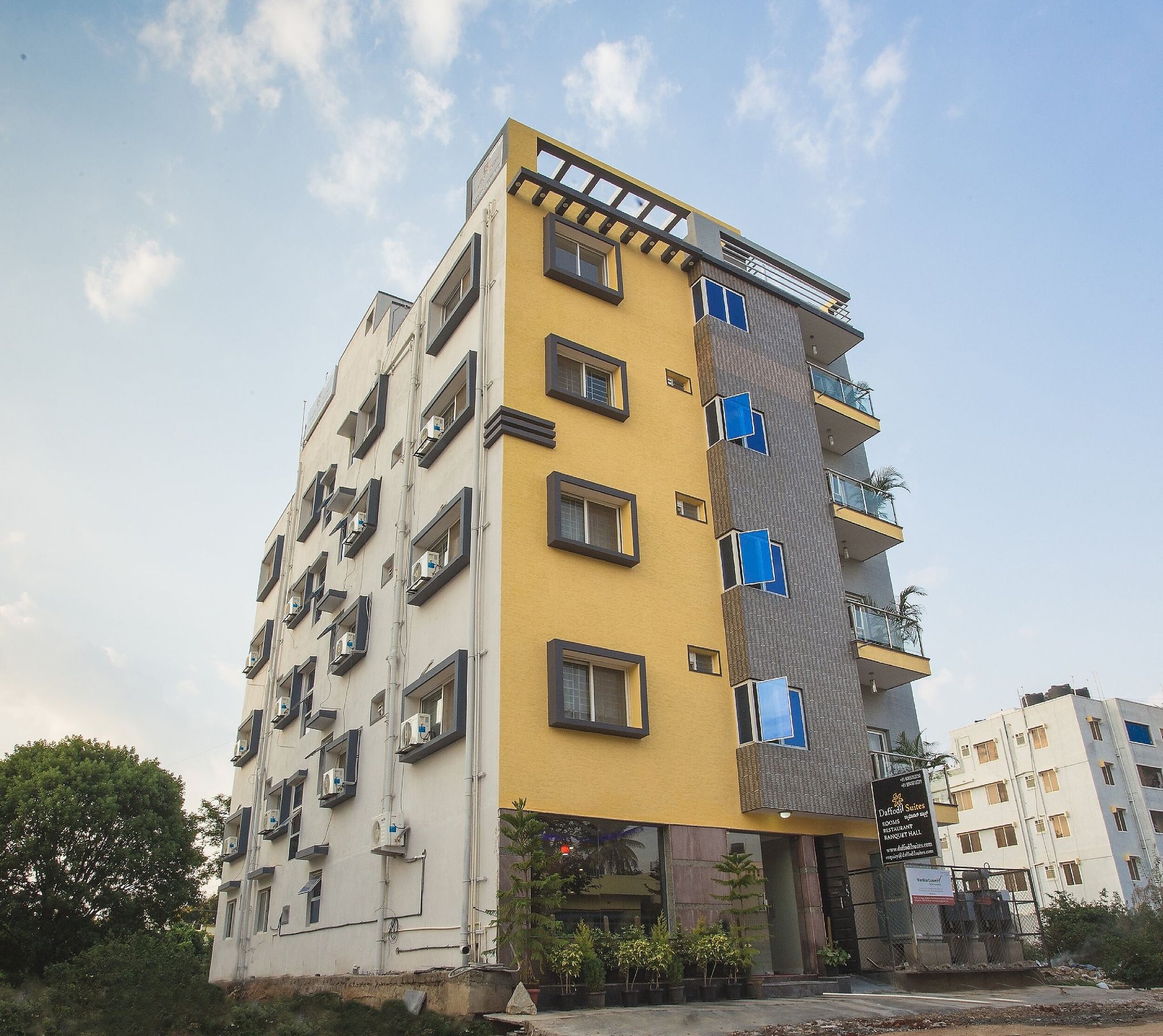 undefined Daffodil Suites 6