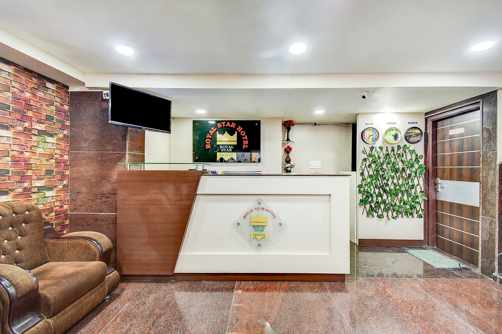 undefined Royal Star Hotel 2