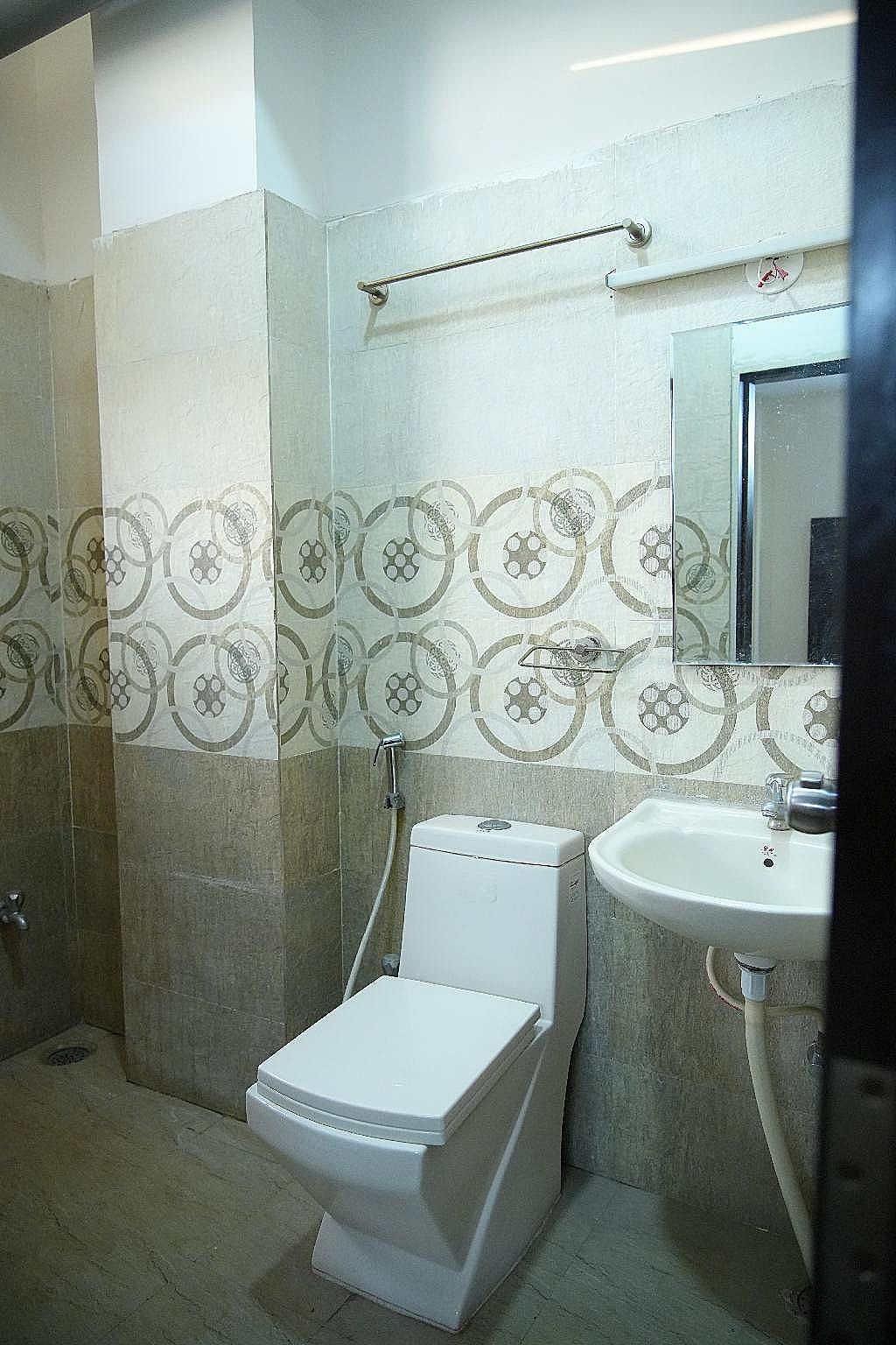 PPH Living Royal GS Comforts Standard Room 12