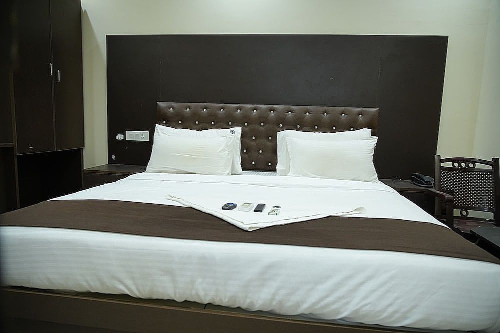 PPH Living Royal GS Comforts Standard Room 8