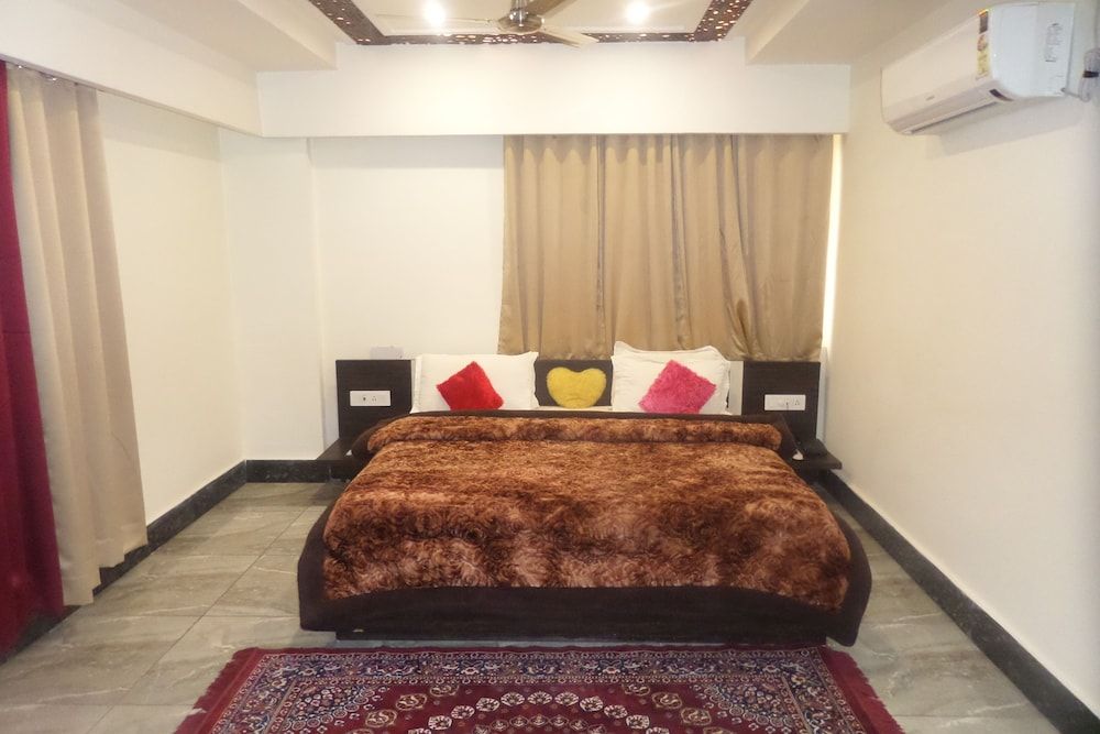 Suite Room