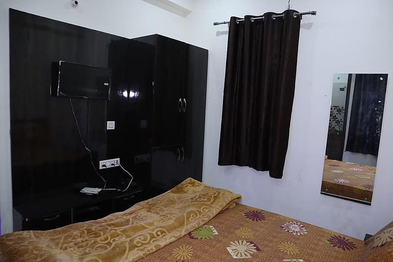 Hotel Shivam Inn Party Place Standard AC Room 6