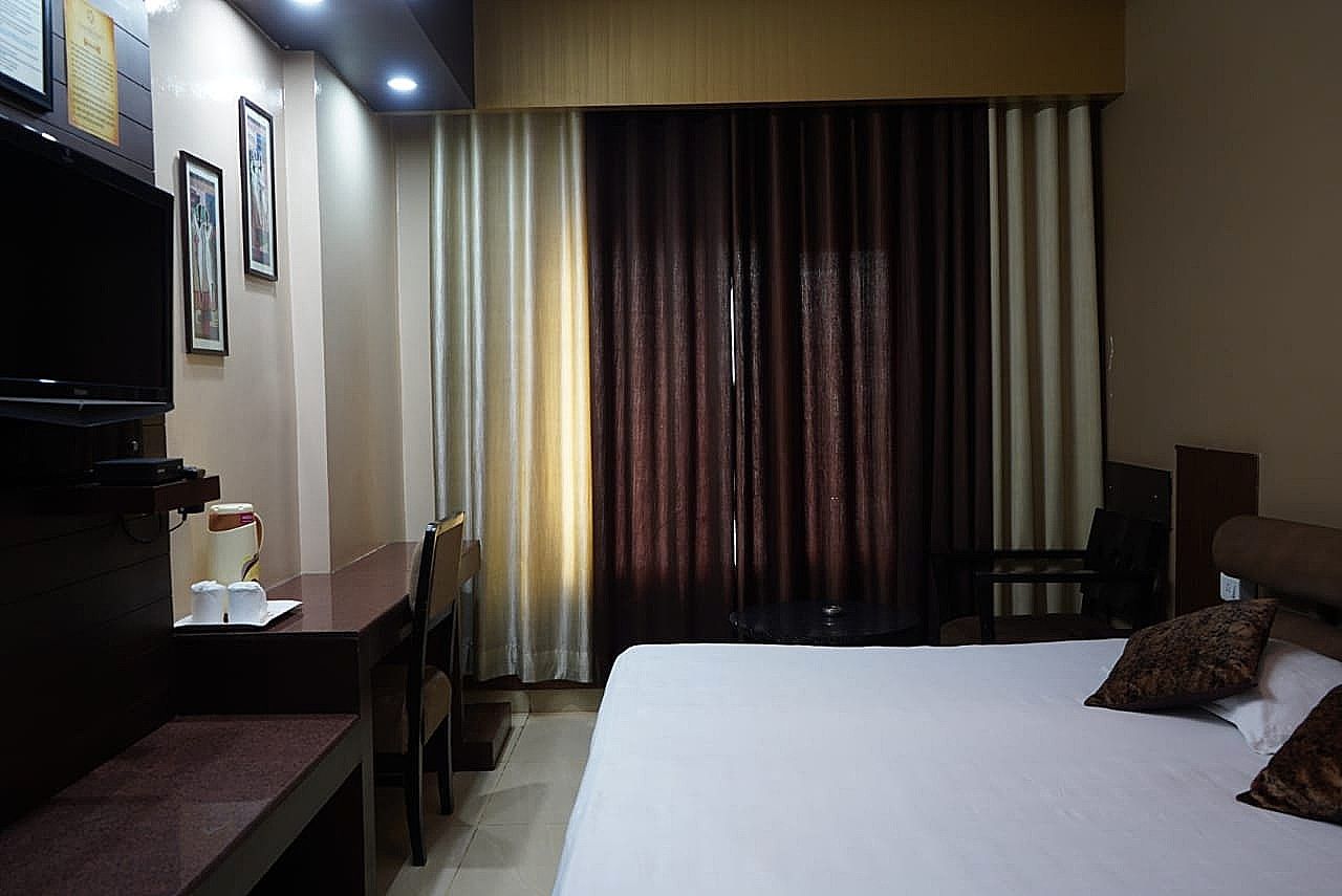 Hotel Center Point