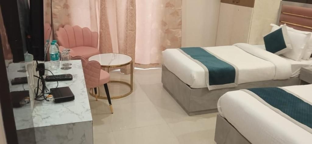 Corbett View Banquets and Resorts Executive Room 3