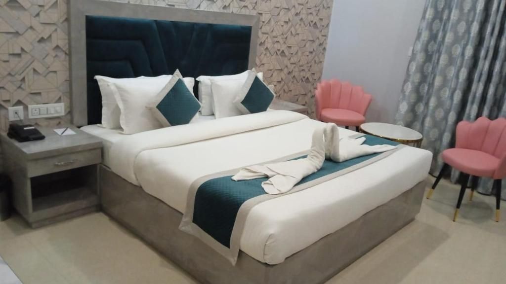 undefined Corbett View Banquets and Resorts 4