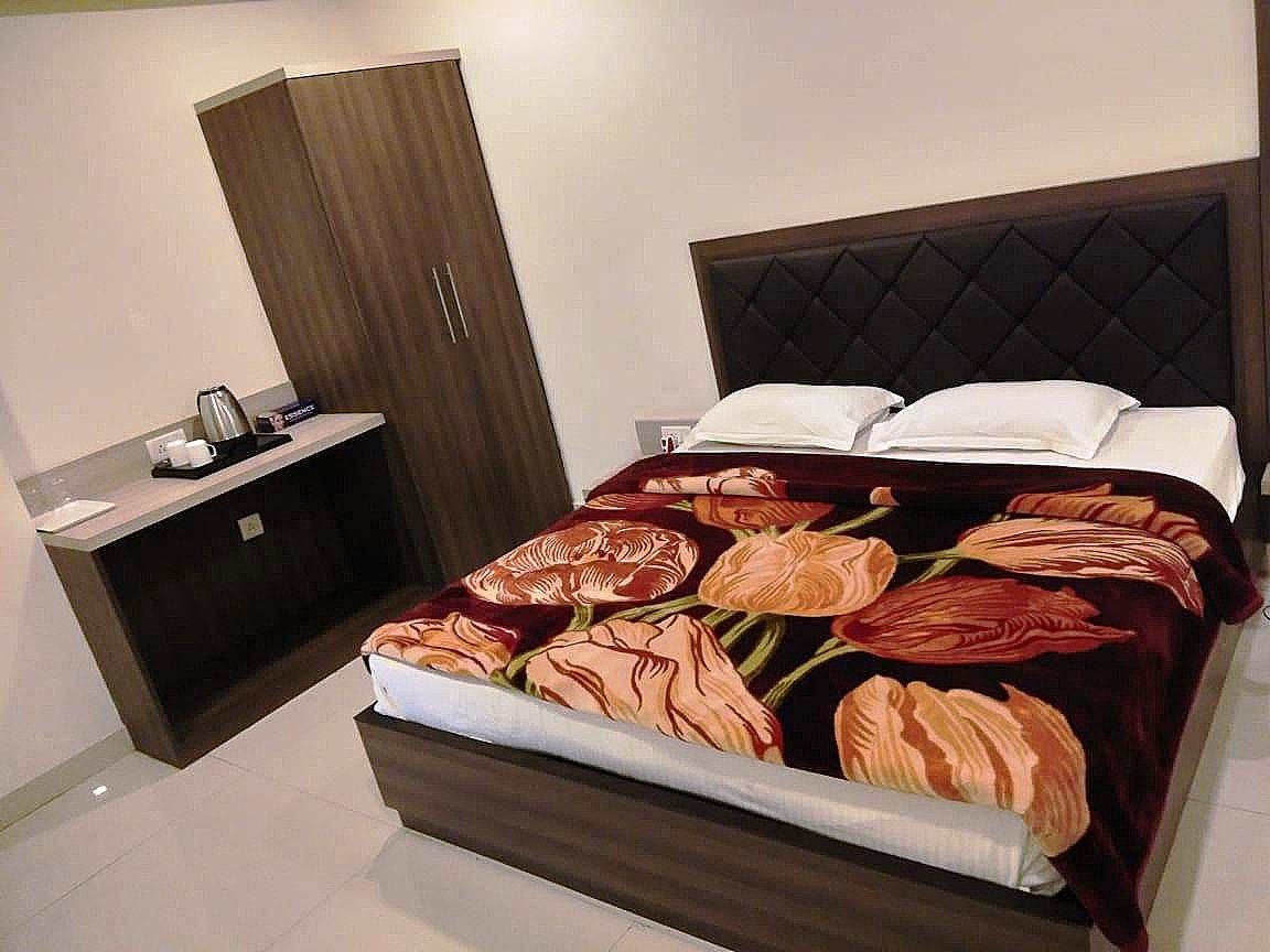 Hotel M M Continental Standard Room 2