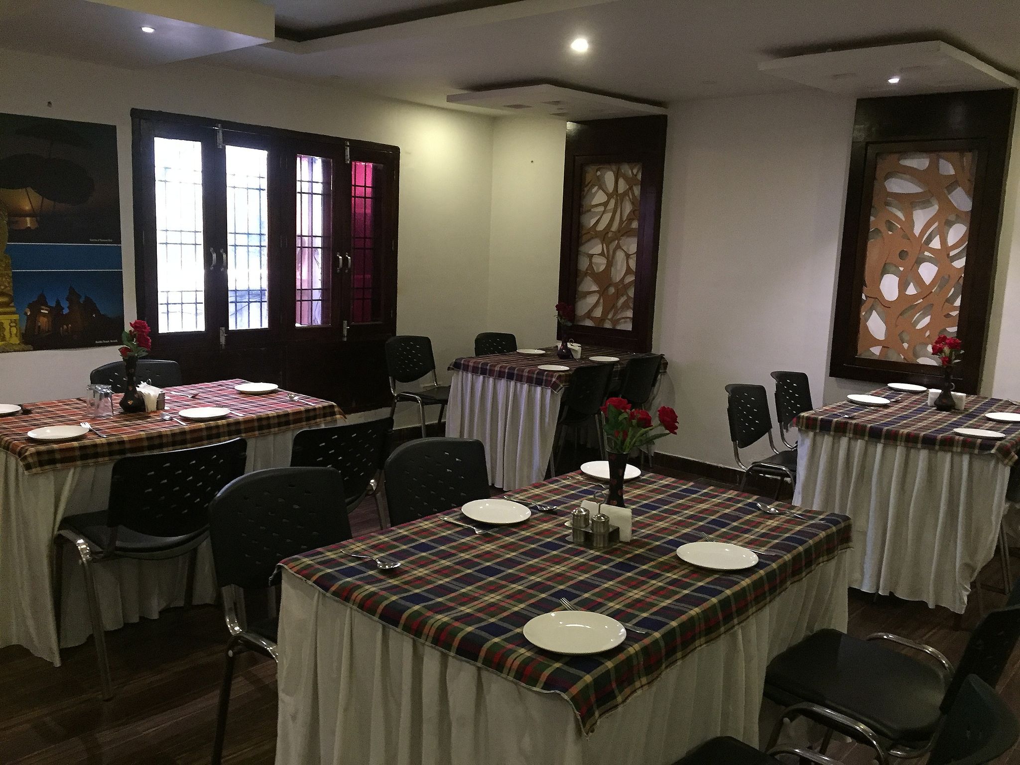 Food & Dining