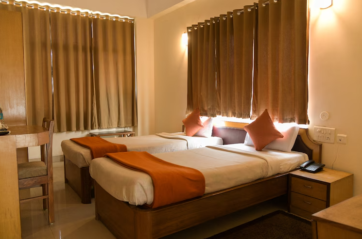 Earl Grey Hotel Superior Deluxe Room 4