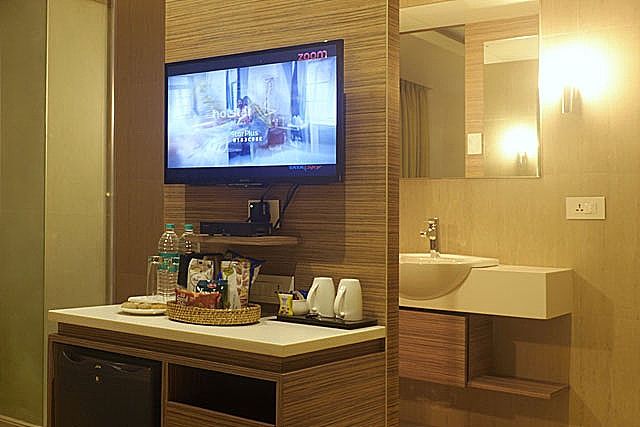 The Hotel Palacio Elite Room 9