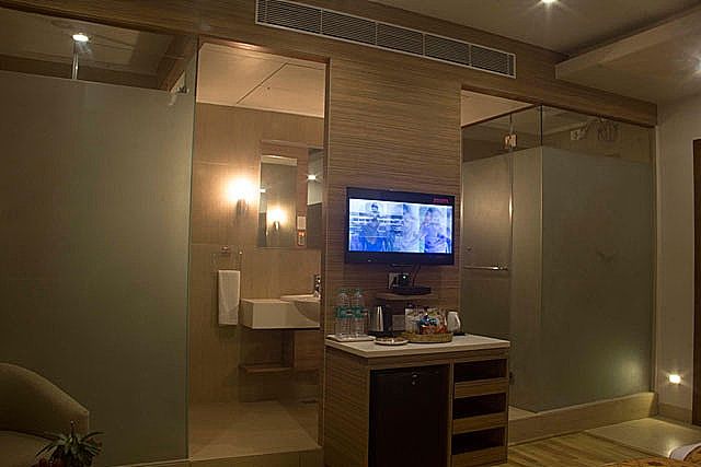 The Hotel Palacio Elegant Room 8