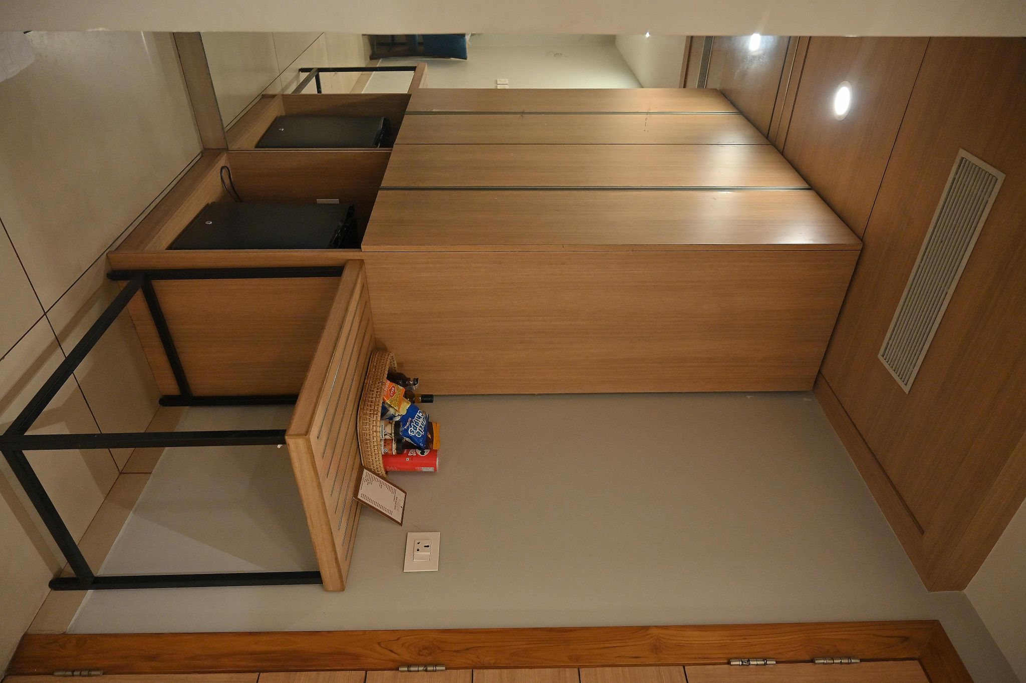 The Hotel Palacio Elite Room 12