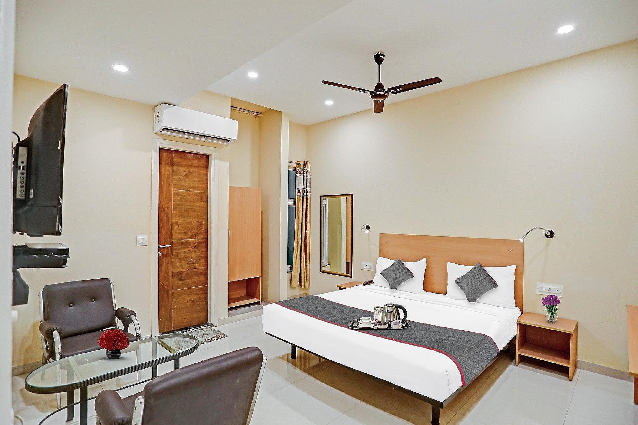 undefined FabHotel Fortune City 5