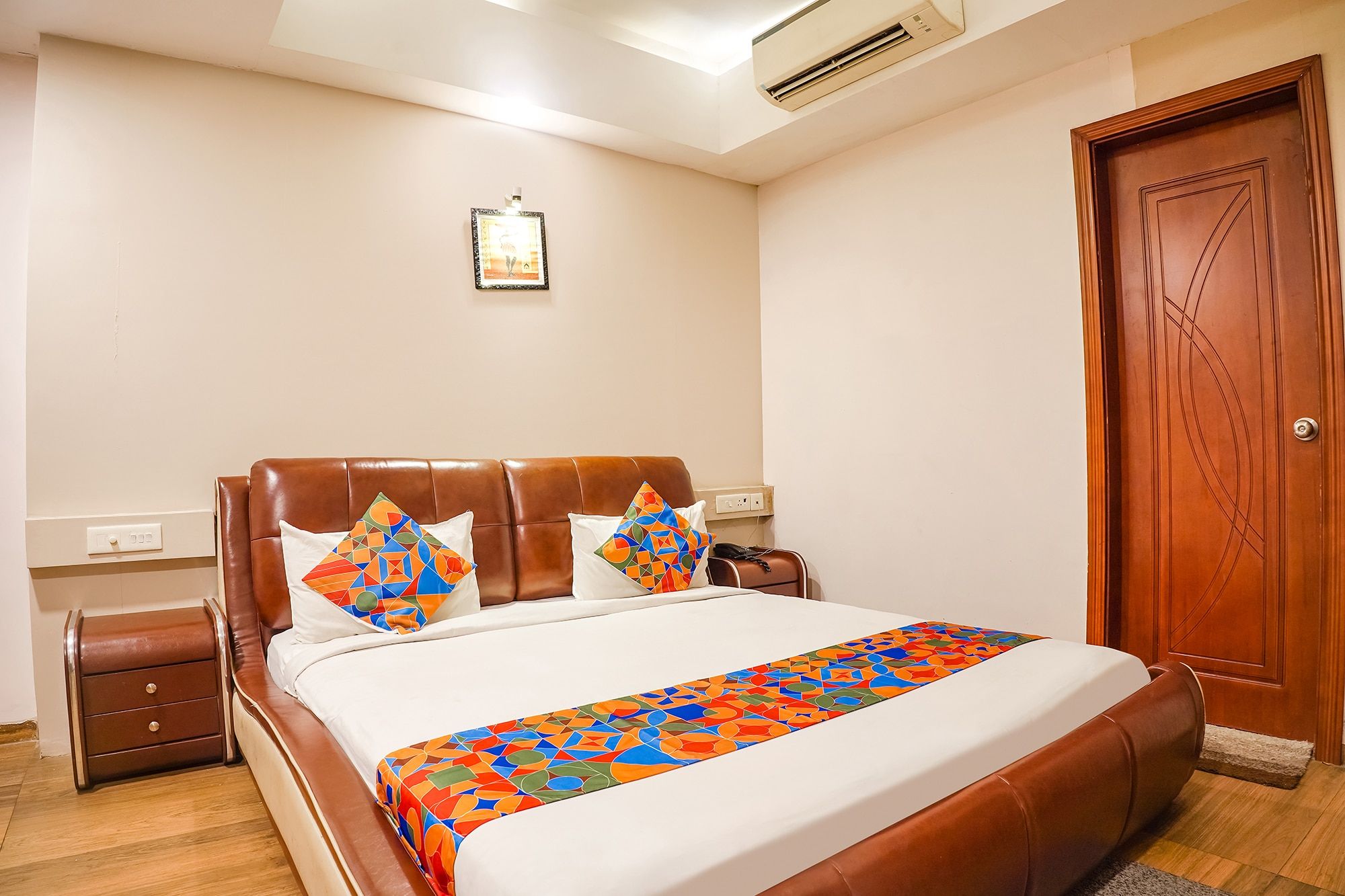 FabHotel Divine Casa Deluxe Room