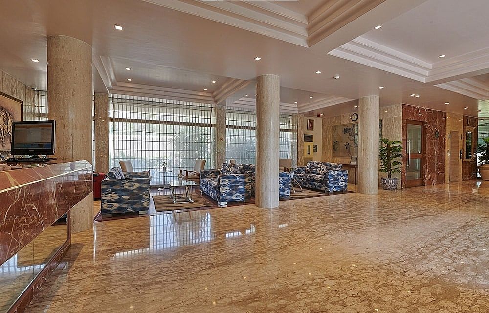 Regent Hotel Andheri, Airport