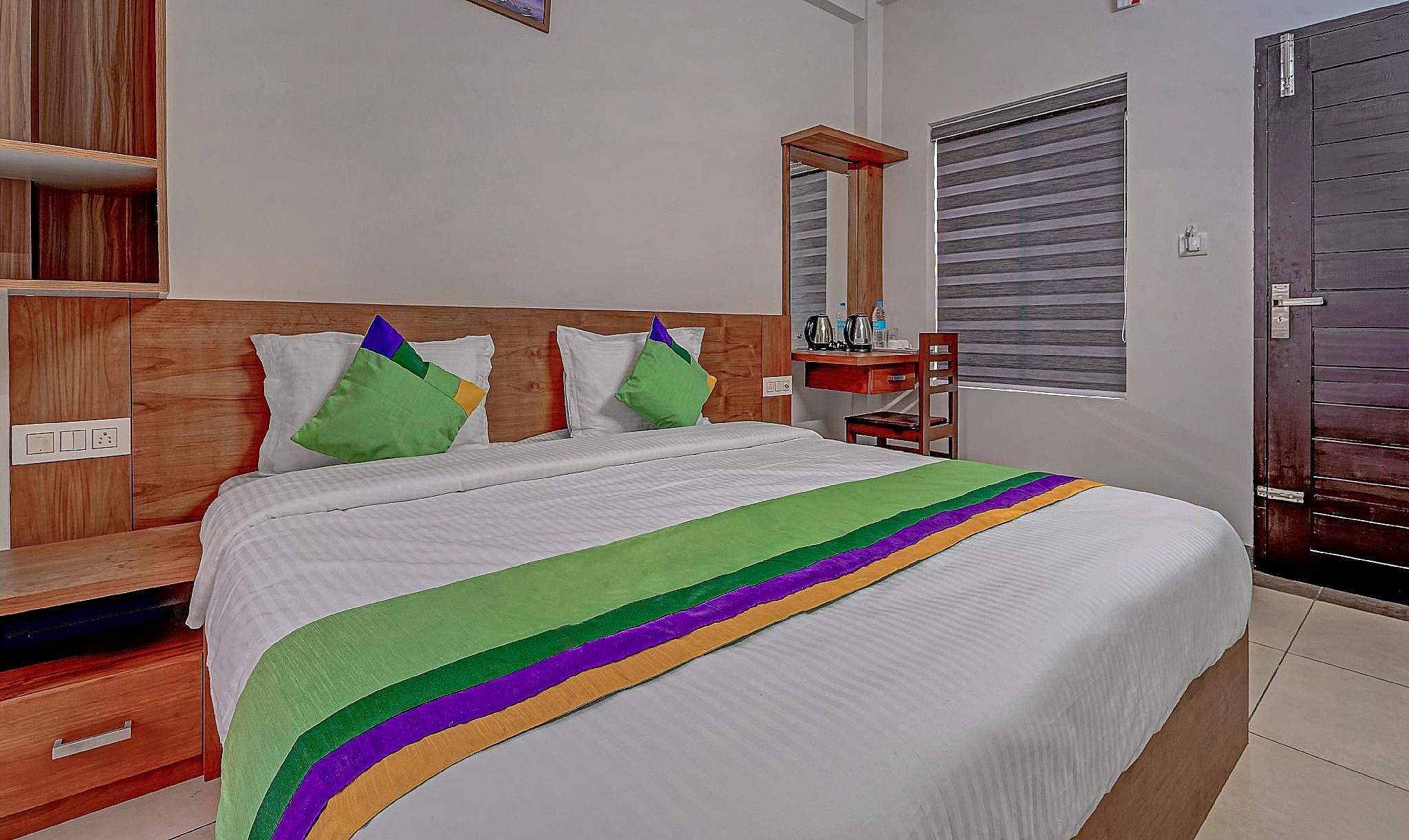  Treebo Regalia Inn Wayanad Standard Double Room