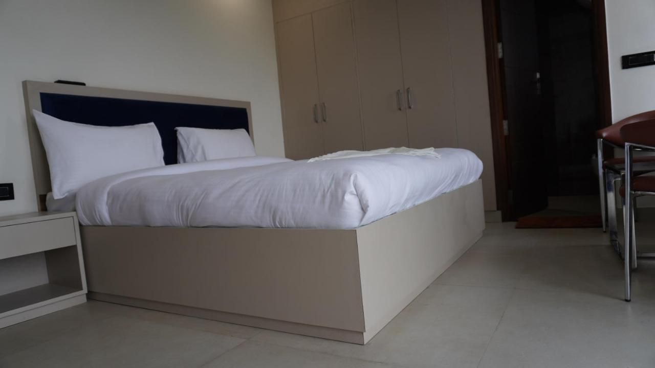 The Palm Studio Deluxe Room 4