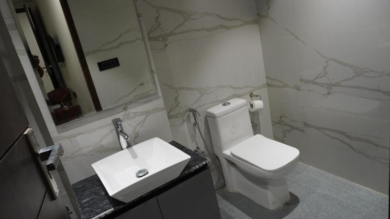 The Palm Studio Deluxe Room 19