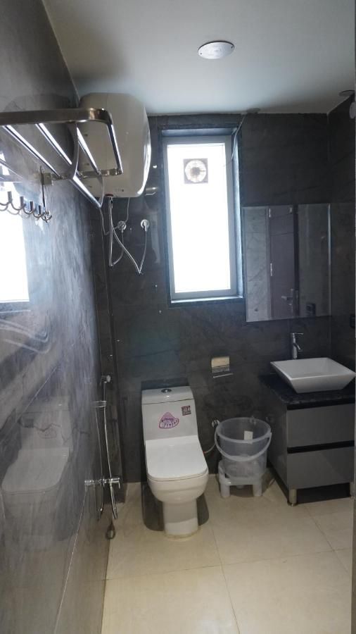 The Palm Studio Deluxe Room 16