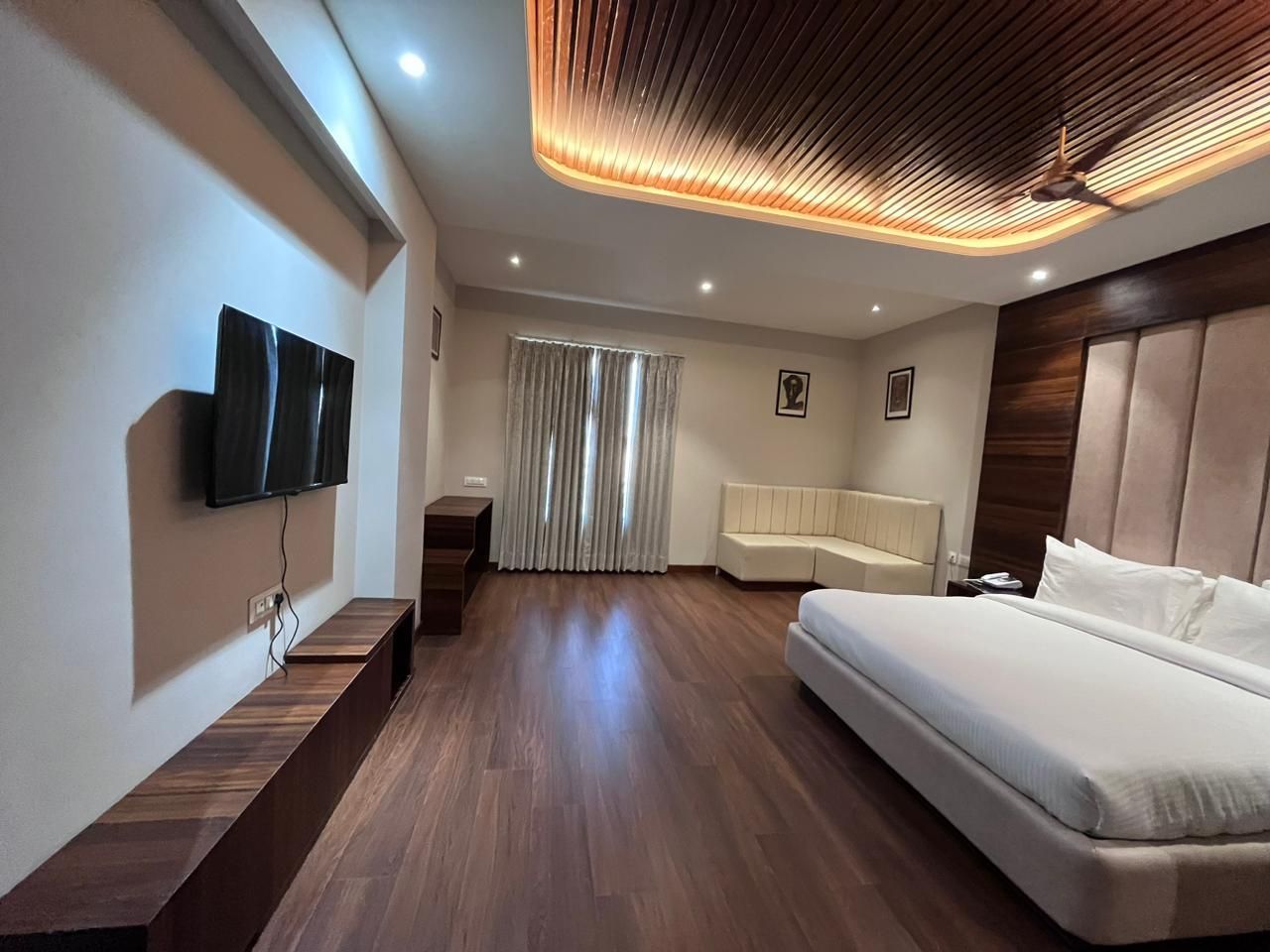 Suite room
