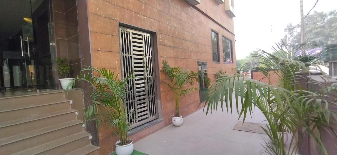 Hotel Exterior