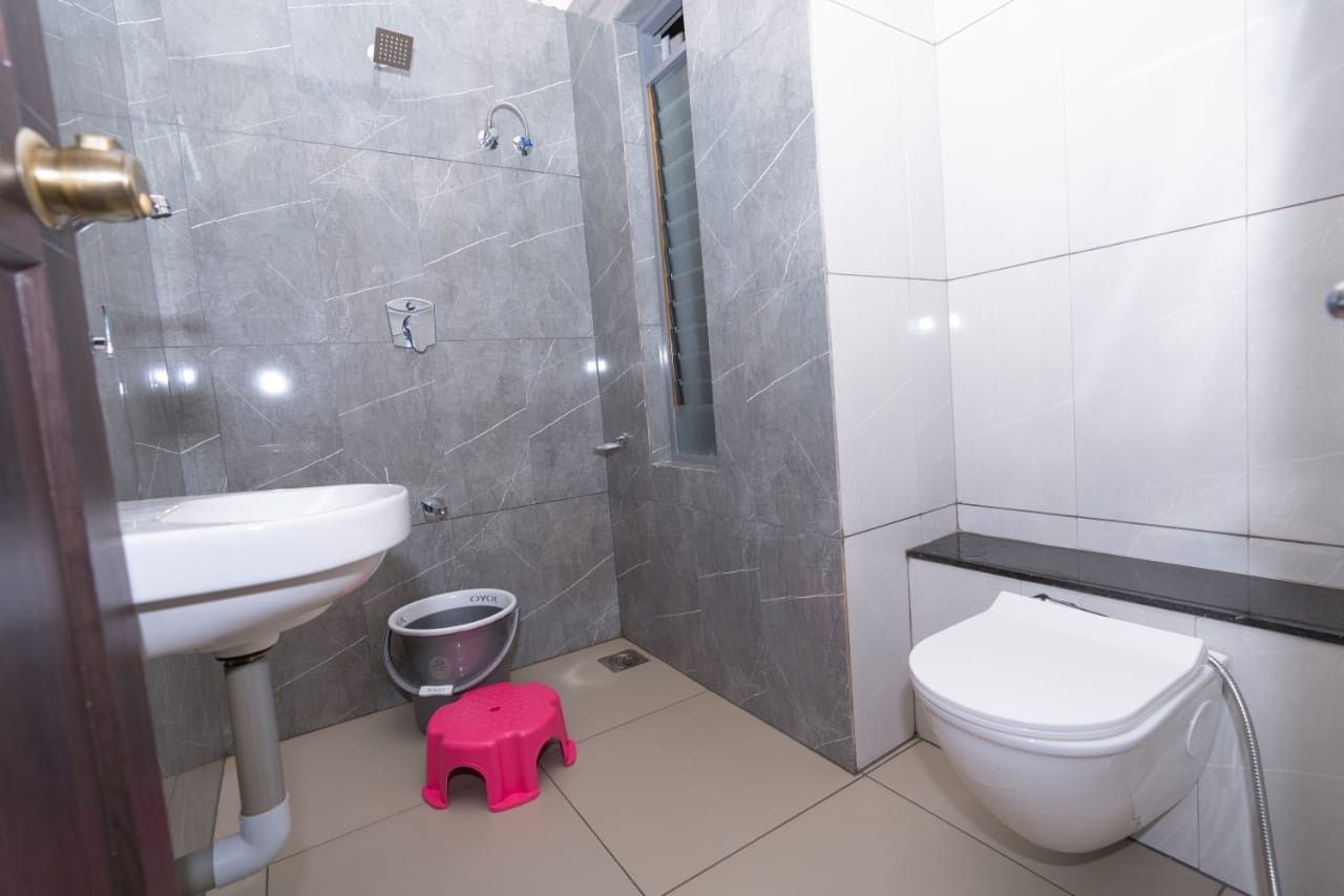 Hotel Chiranjeevi Deluxe Room Non Ac 9