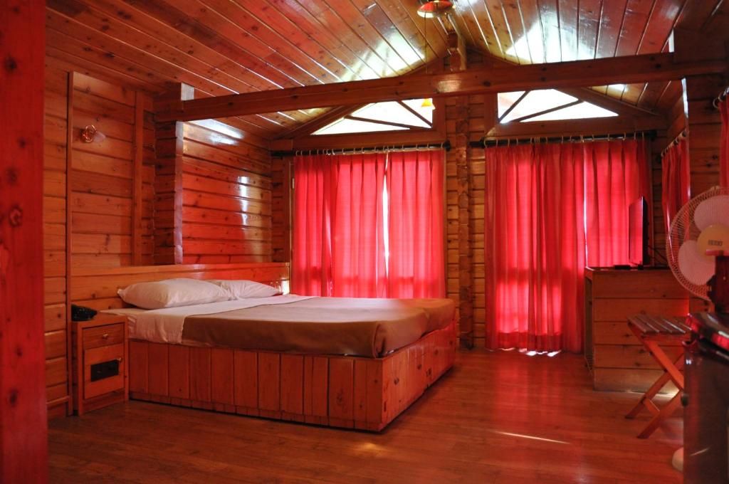 Cottage with private sit out area