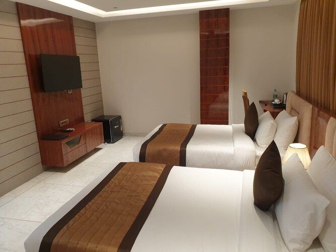 Hotel Suncity Palace Standard Room