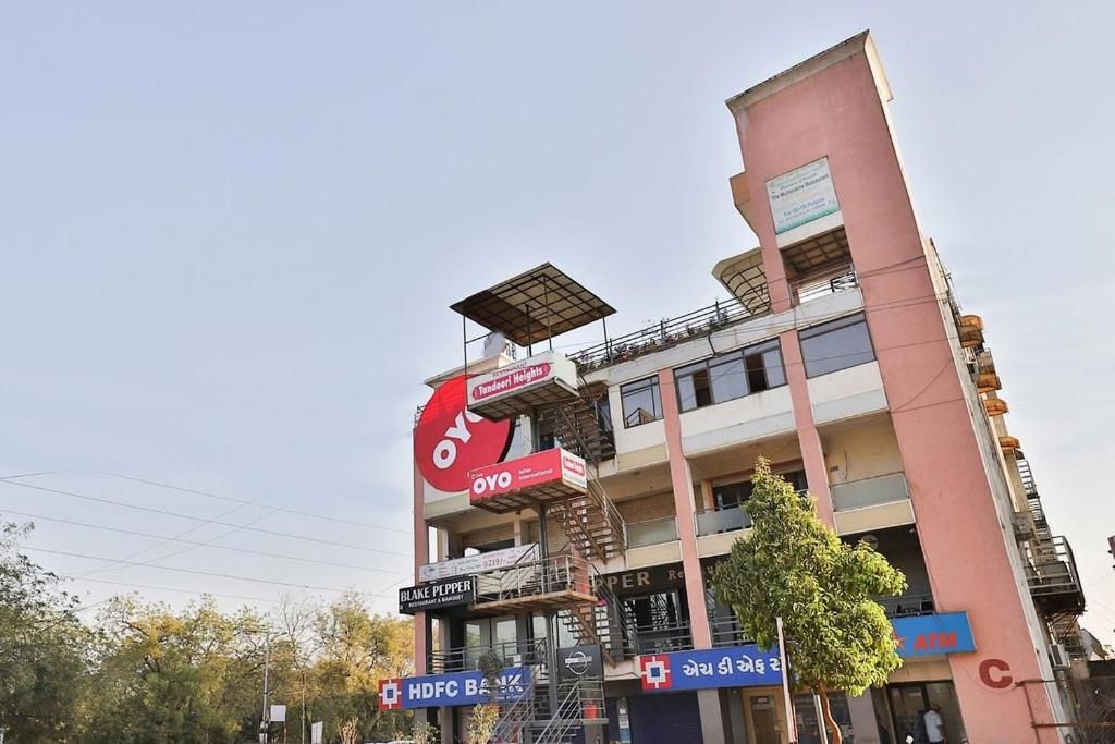 Hotel Isher International