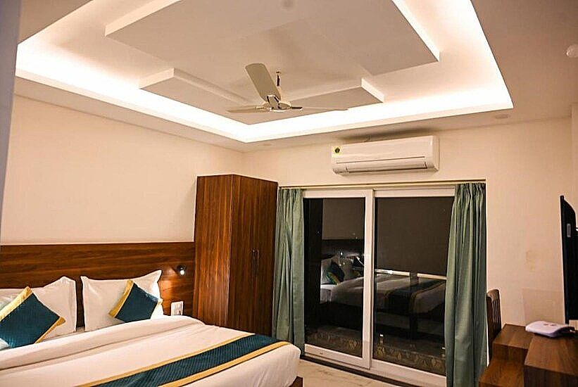 Club Room