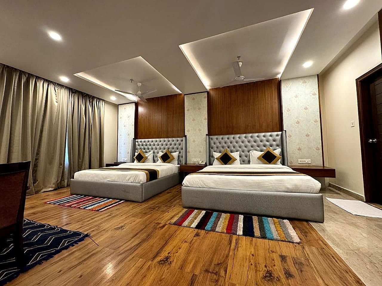 Hotel River Rhythm 50mtrs from Assi Ghat Family Suite Room 5