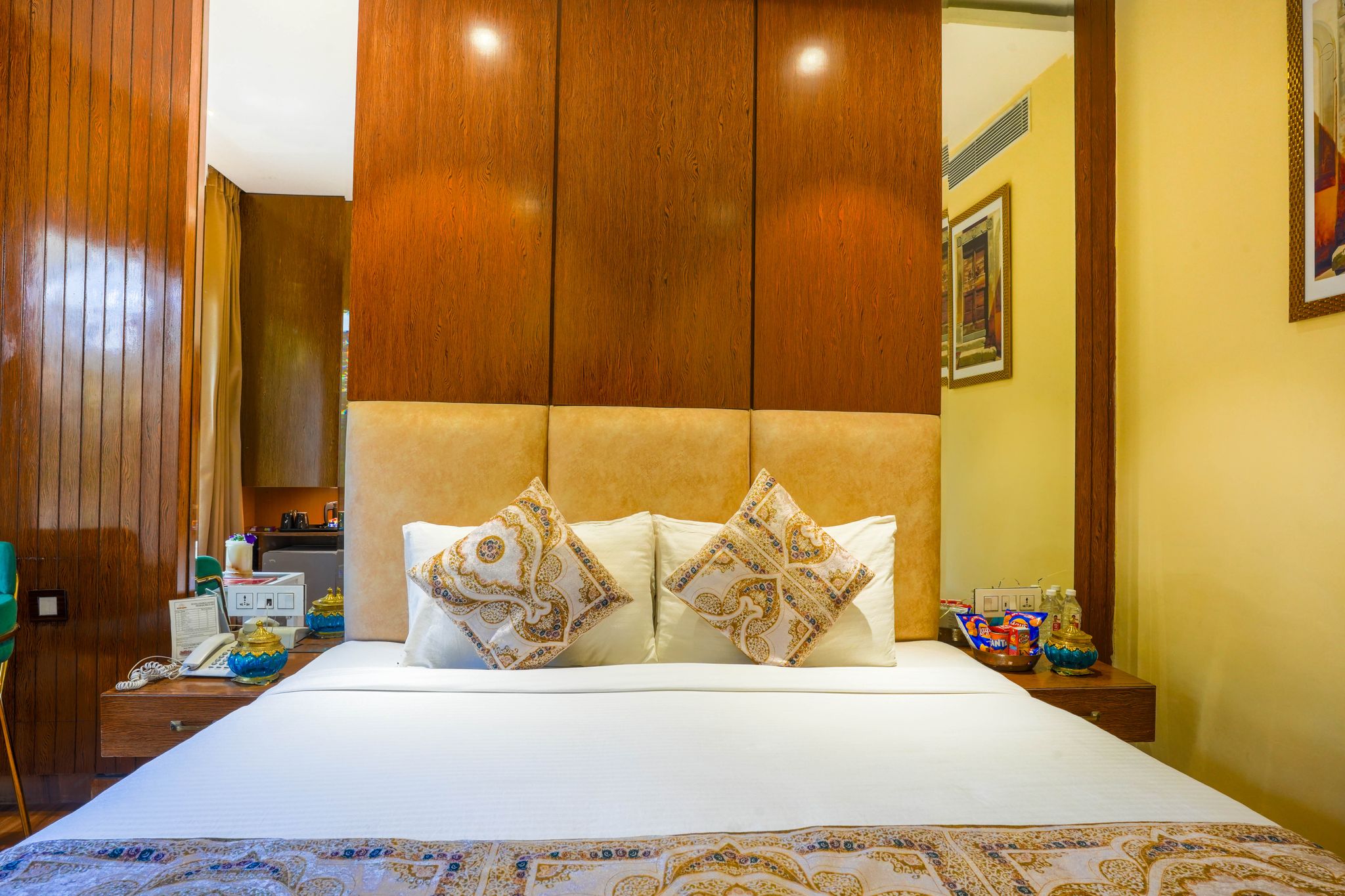 Jallianwala Bagh Luxury Room 