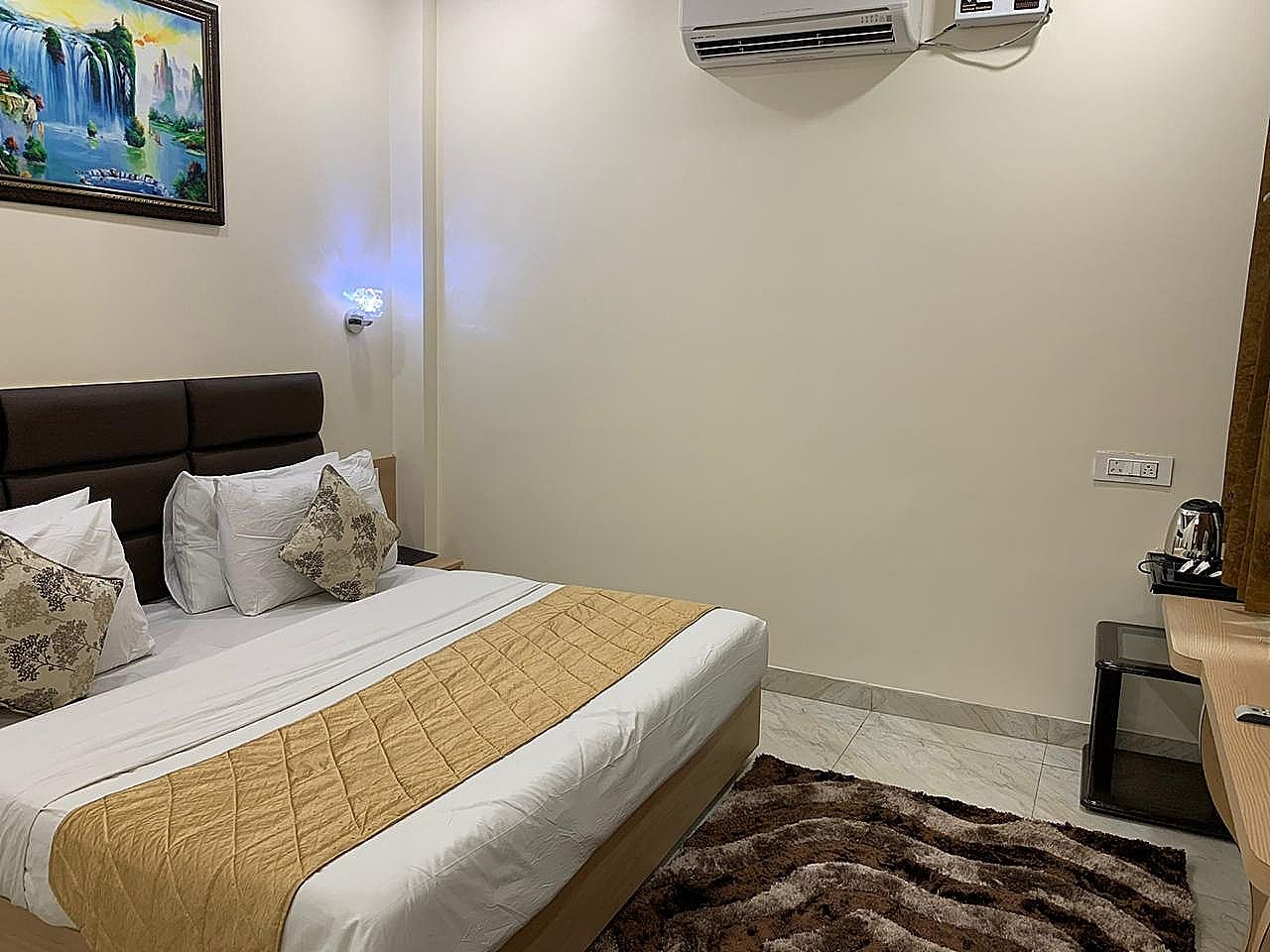 Hotel Heaven View Deluxe Room 13