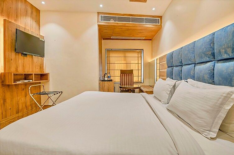  Madhuban Boutique Hotel Jammu Compact Cozy Room 2